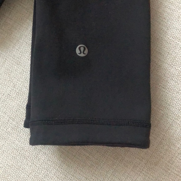 Lululemon Wunder Under Crop III (Reversible) - Picture 15 of 15